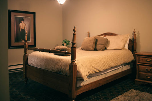 Spooky Sleep Myths: Fact vs. Fiction